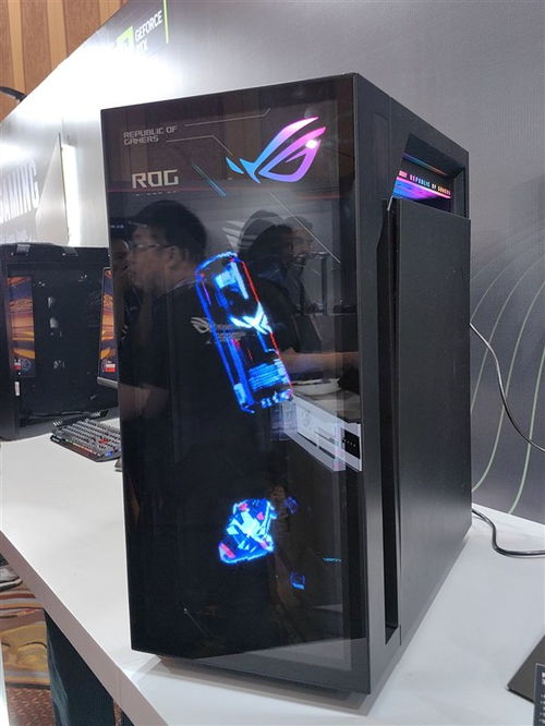 全息投影重塑美學(xué)邊界 ROG槍神10X臺式機(jī)引領(lǐng)電競硬件新紀(jì)元